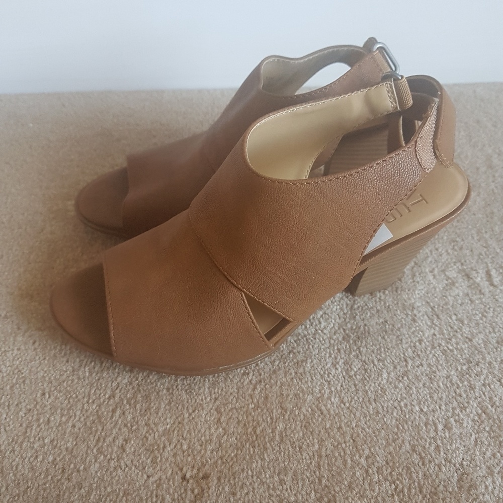 Open toed booties